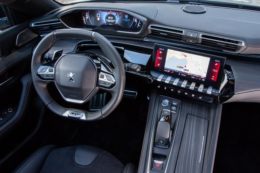 Торпедо Peugeot 508 2018 года  (WW) (фото 19 из 36)